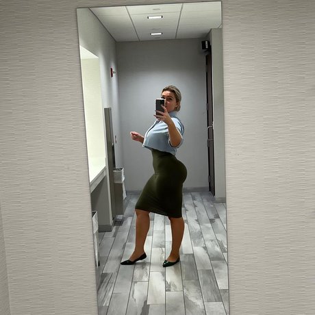 amateur lesbian onlyfans pornographic gallery