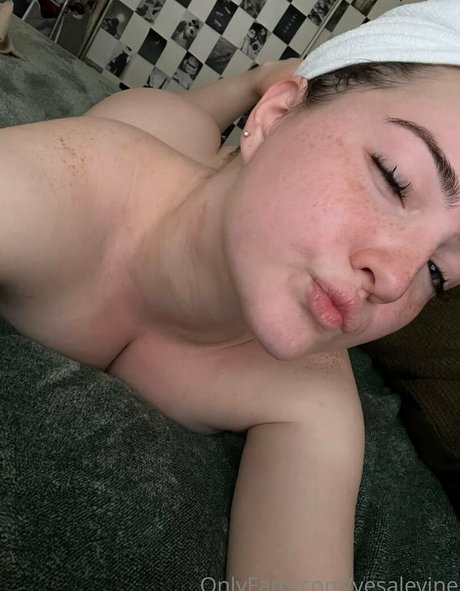 Vesalevine nice model img