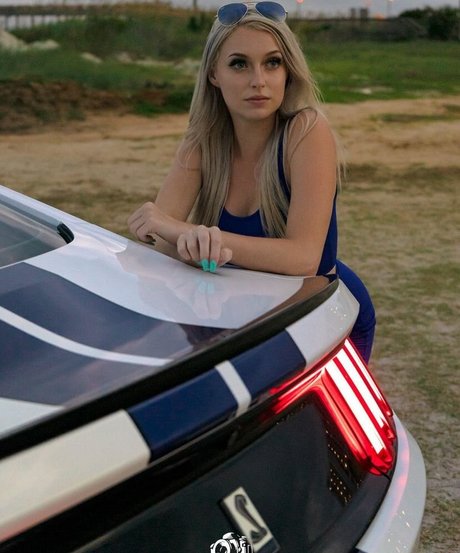 UrEbabe model sex picture