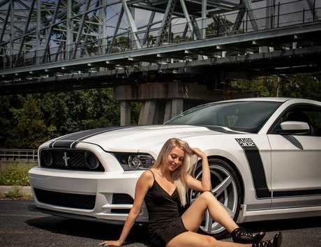 UrEbabe porn star gallery