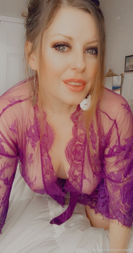 Sonny Wild adult actress images