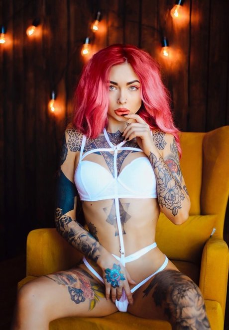 Vakhanalia model free images