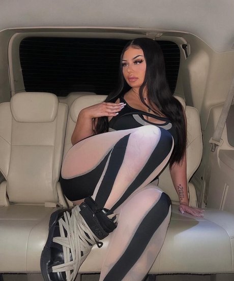 cuckquean onlyfans erotic photos