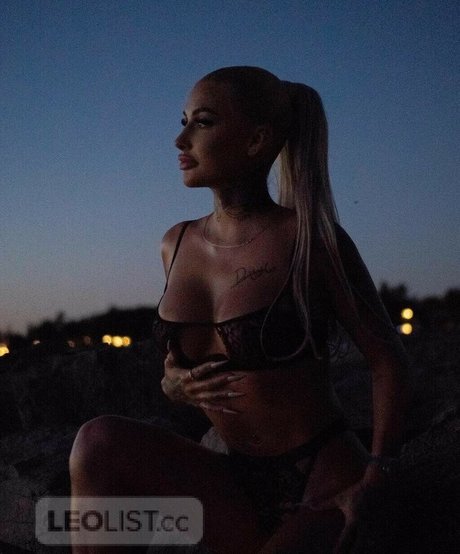 Elodie Baillargeon Roy pornstar free pics