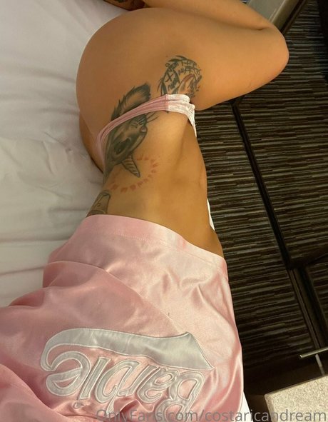 Costarican Trouble sex model image