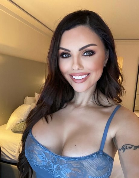 Krystle Lina star porn picture