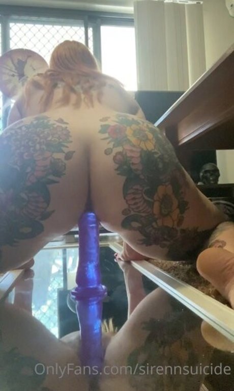 Sirenn Suicide high quality model pics