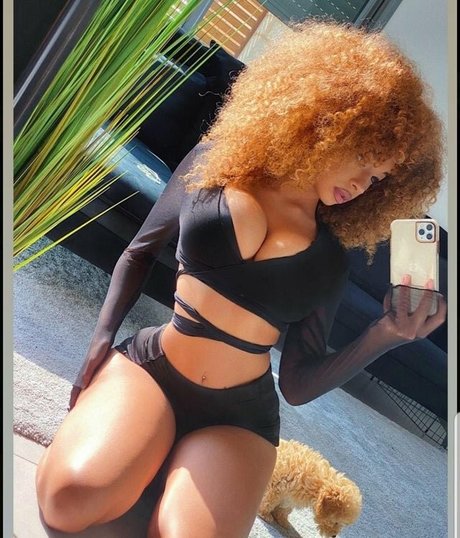 thick ebony onlyfans art porn photo