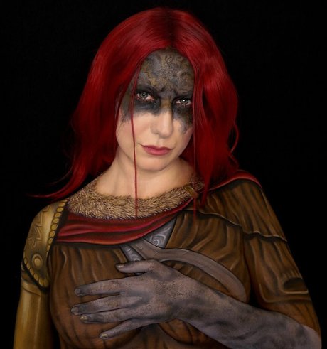 rednamrahC model nudes pics