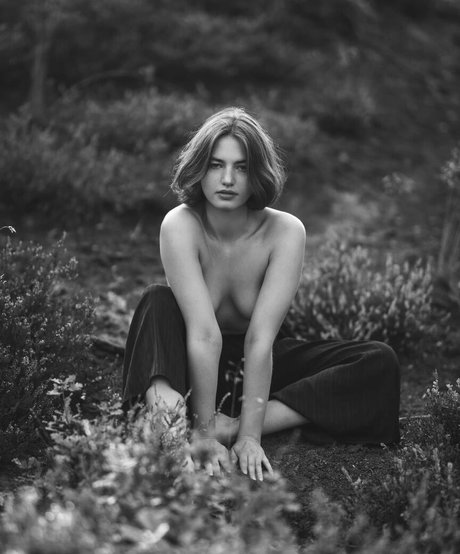 Anna Tauber model high quality image