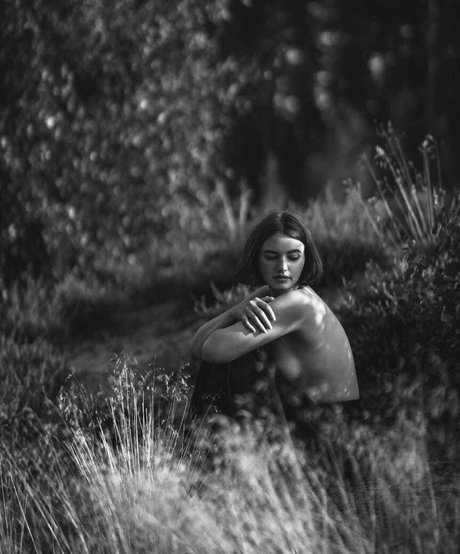 Anna Tauber model exclusive images