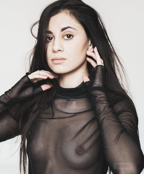 Vihro pornographic star pics