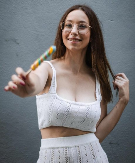 Lada Amores star best gallery