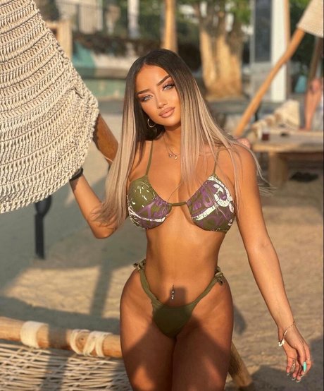 Linoy Levi art pornstar pictures