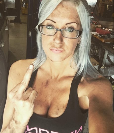 Malorie Woods star exclusive galleries