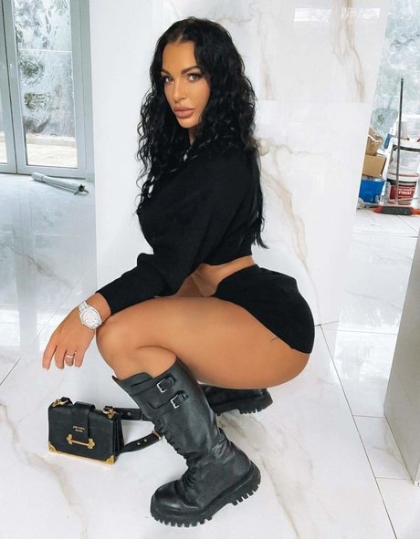 Celine Centino model nudes pictures