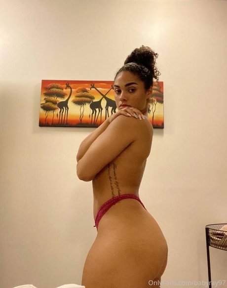 Ravyn Rochelle model art image