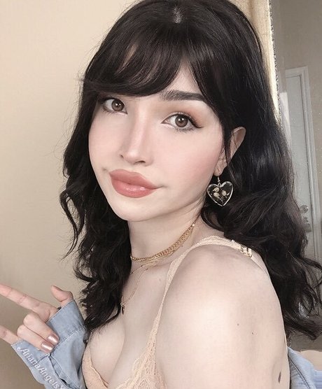 Ariana Angels model naked archive