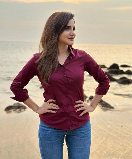 Ashu Reddy model adult archive