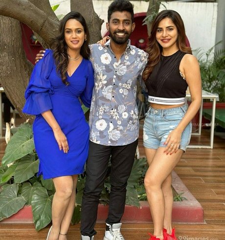 Ashu Reddy pornstar naked pictures