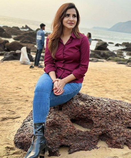 Ashu Reddy star high quality galleries