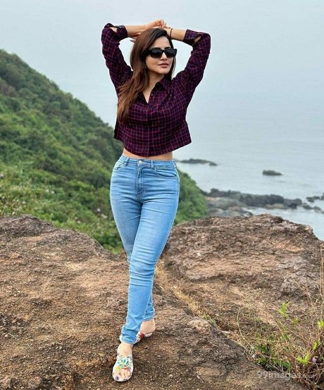 Ashu Reddy sex model galleries