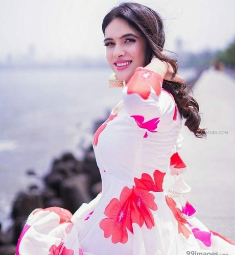 Neha Malik free actress pictures