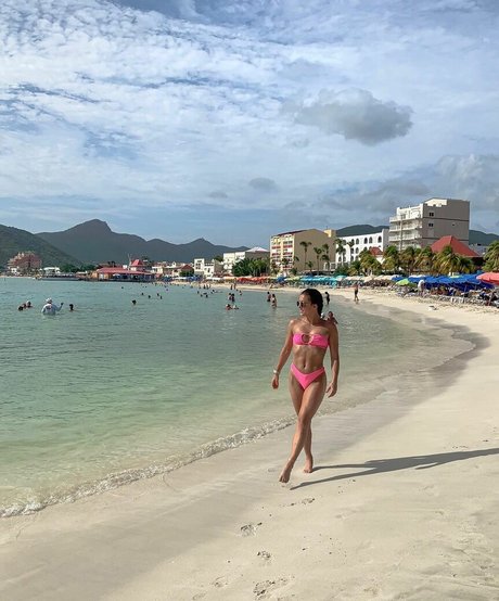 Jordan Bauth pretty model pics