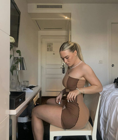 Hannabaumnn model best pictures