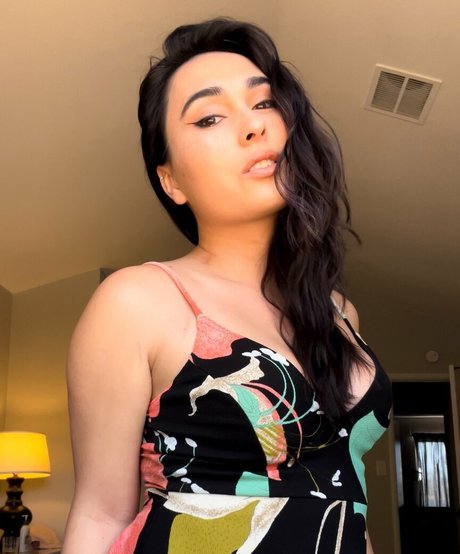 Ember Fiera xxx pornstar image