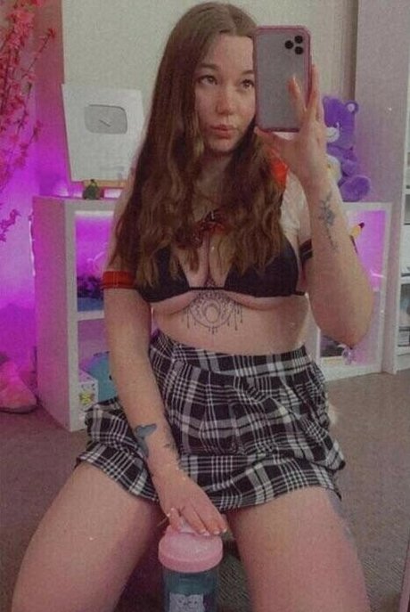 Itsbordie Bordie model sexy image