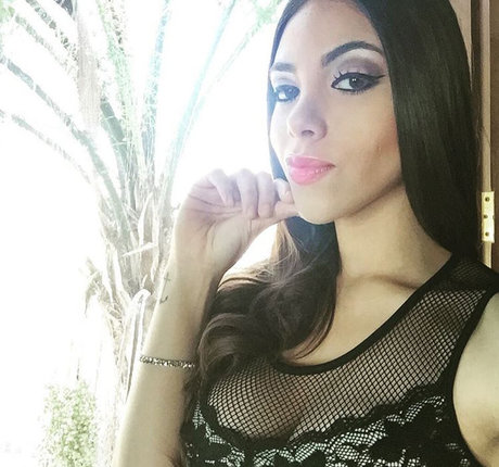 Claudia Guajardo sex model img