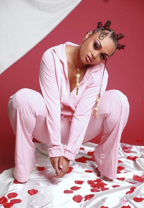 Kunoichimulan star adult images