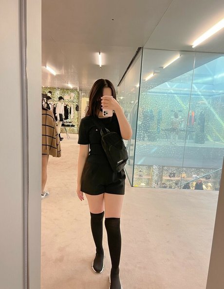 Juwia pretty model galleries