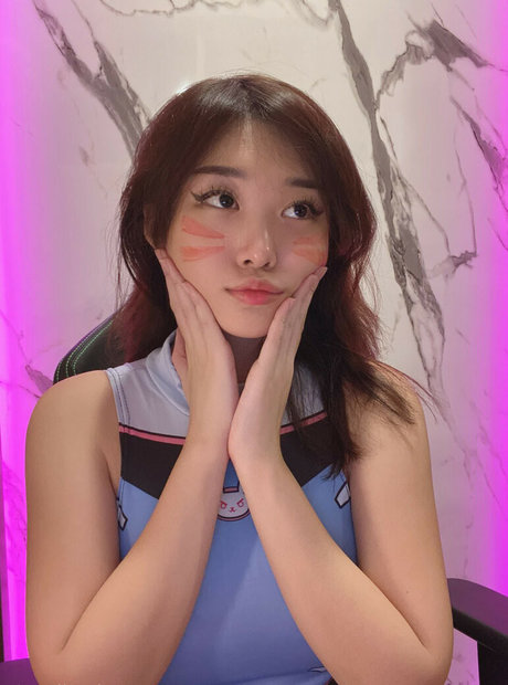 Livy Renata model porn pic