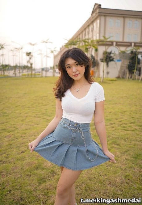 Livy Renata model nudes photos