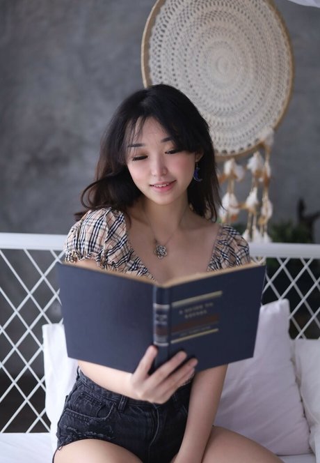 Livy Renata top model photo