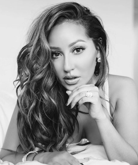 Adrienne Bailon best star pic