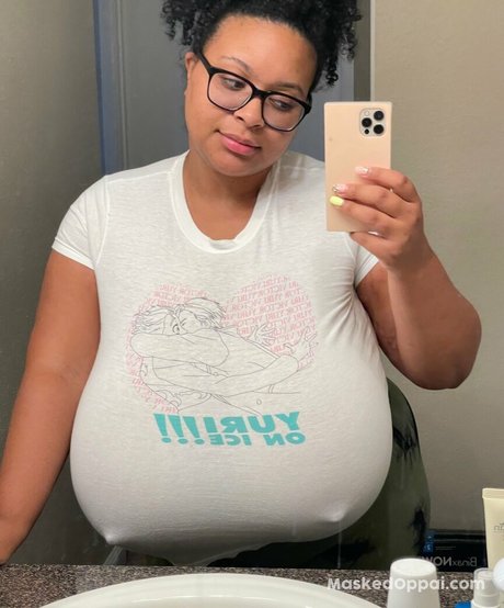 Unmaskedoppai nudes actress image