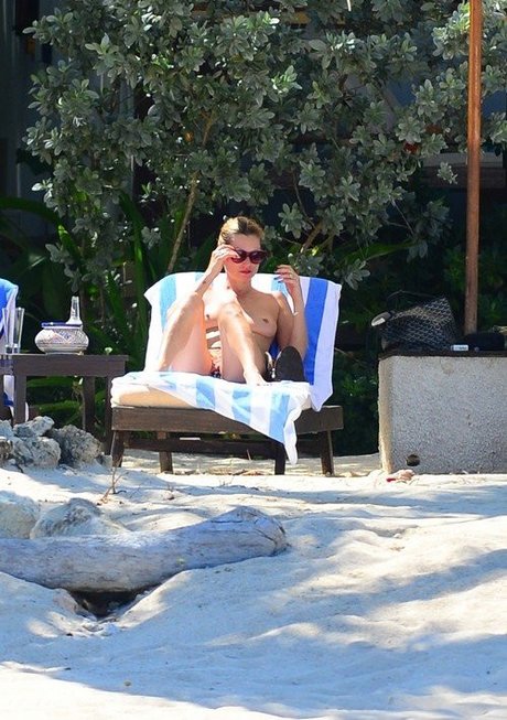 Kate Moss pornstar naked picture