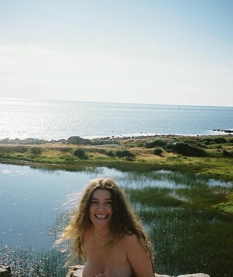 Blue Lindeberg perfect model pics