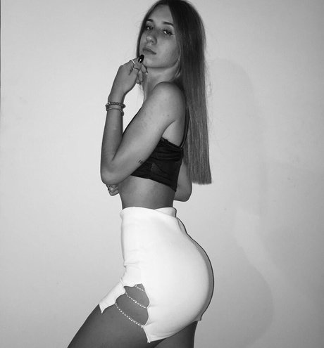 palomazanetc star high quality picture