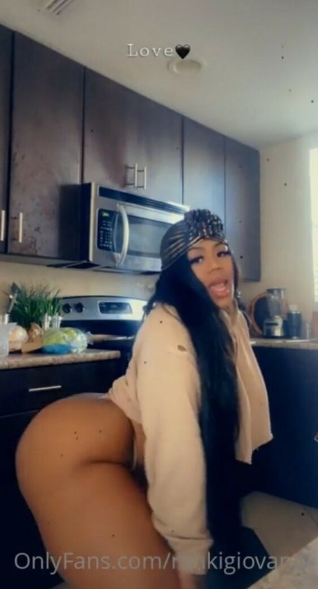 Rahki Giovanni sex model pic