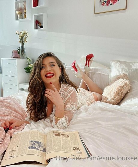 Esme Louise James model naked pics