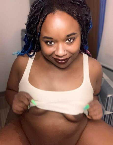 Aurora Galaxy pornstar beautiful img