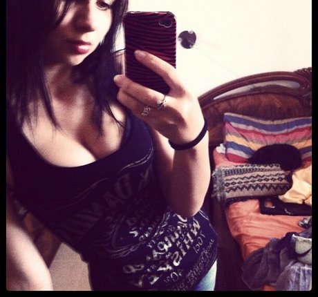 Jennie Naz naked star pictures