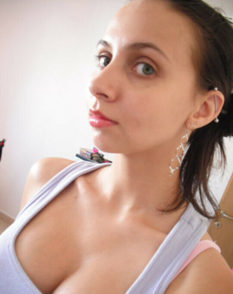 Jennie Naz art pornstar pictures