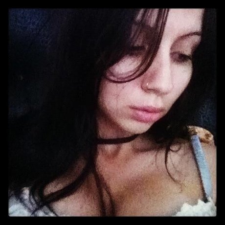 Jennie Naz star pretty pics