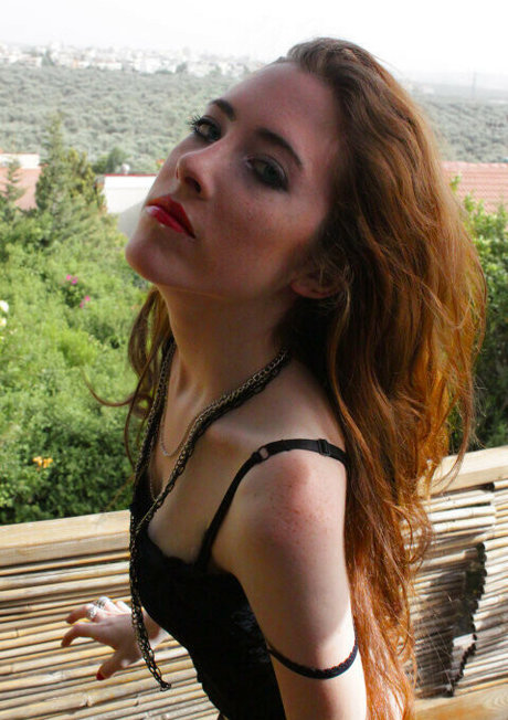 Johanna Mun art model pics