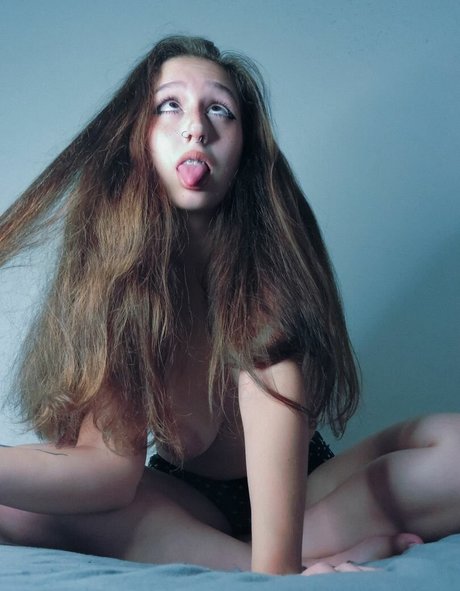 Tsuki Chan beautiful actress pic